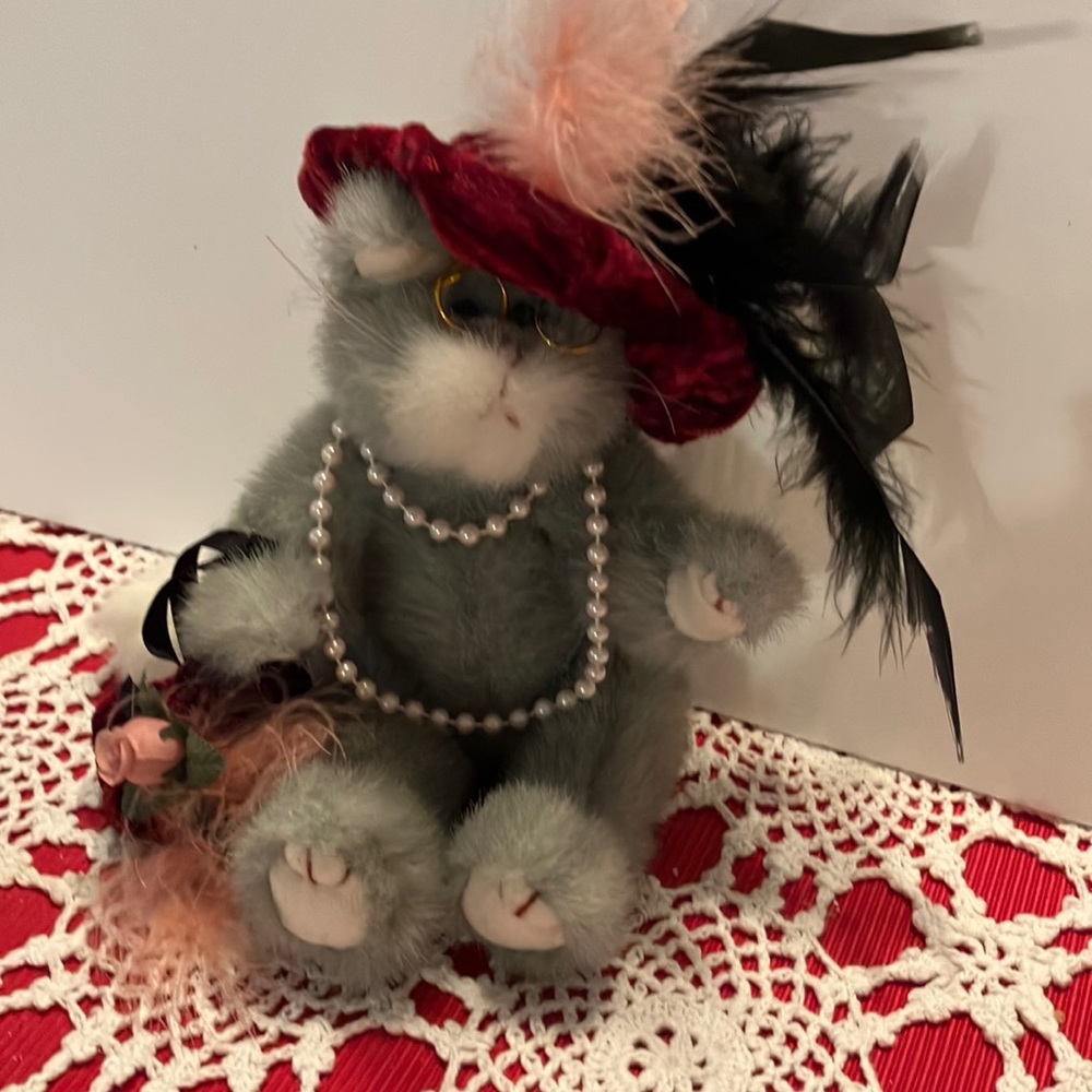 Zelma Winona cat